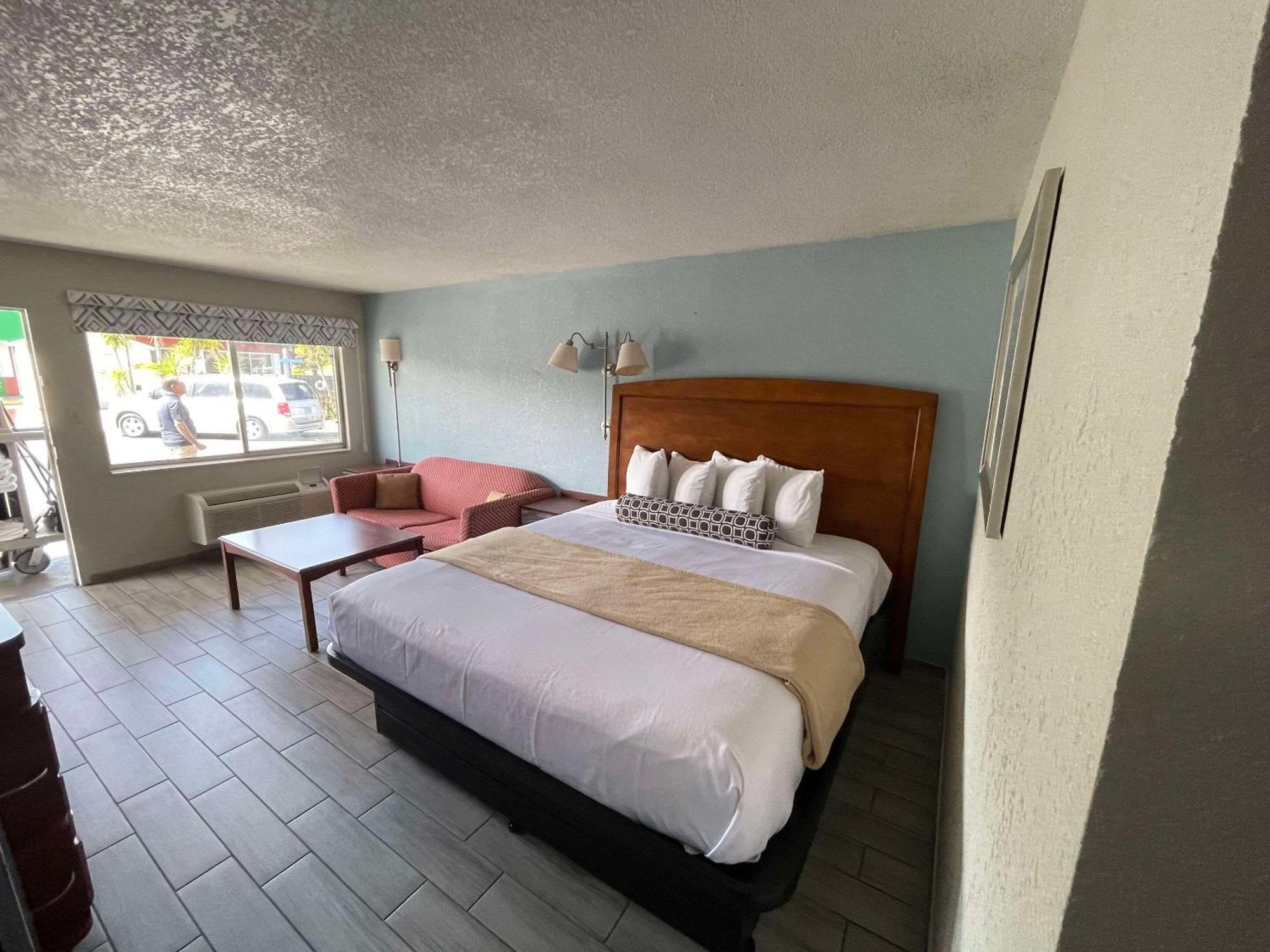 Royale Inn Lake Wales Extérieur photo