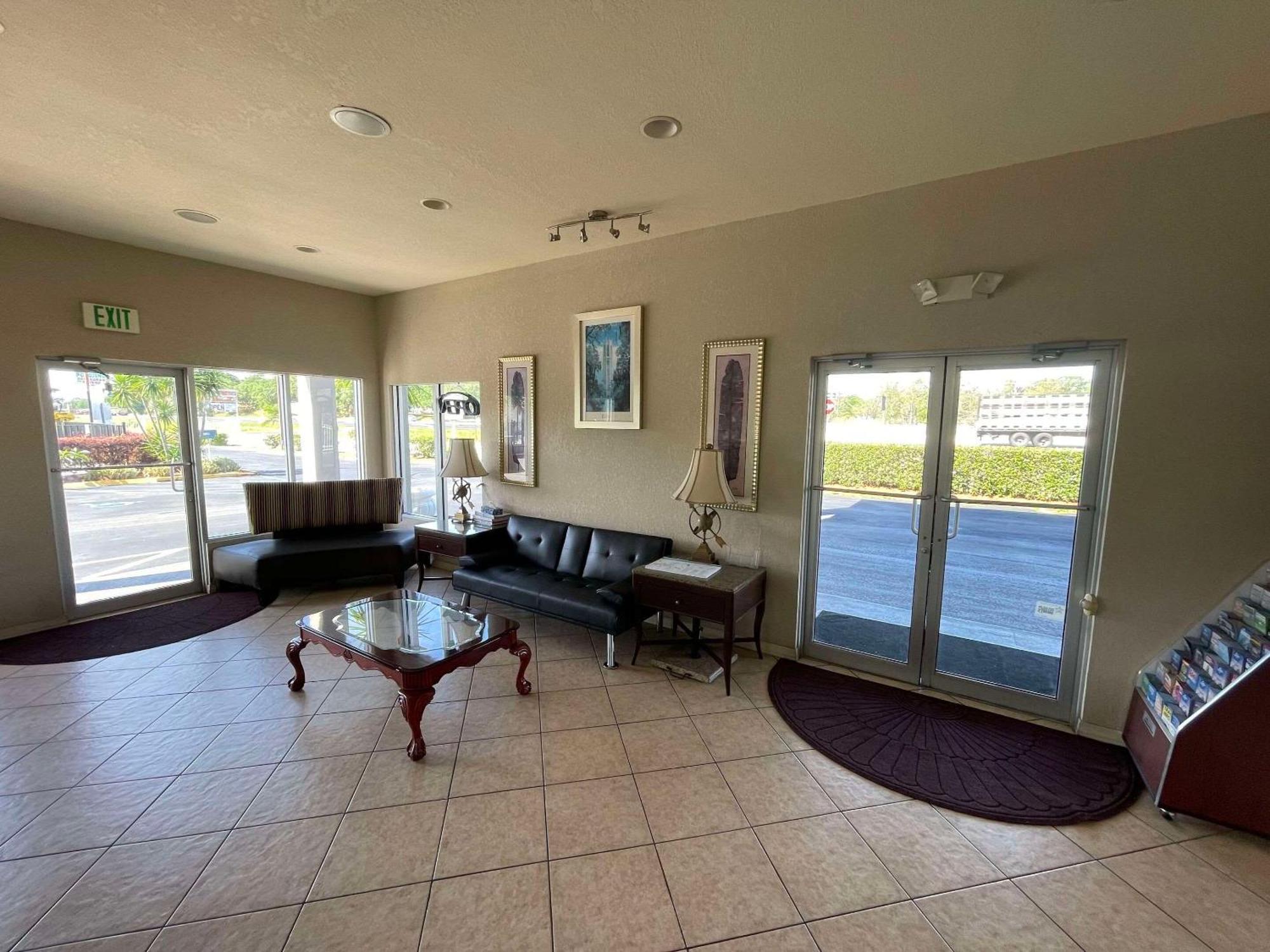 Royale Inn Lake Wales Extérieur photo